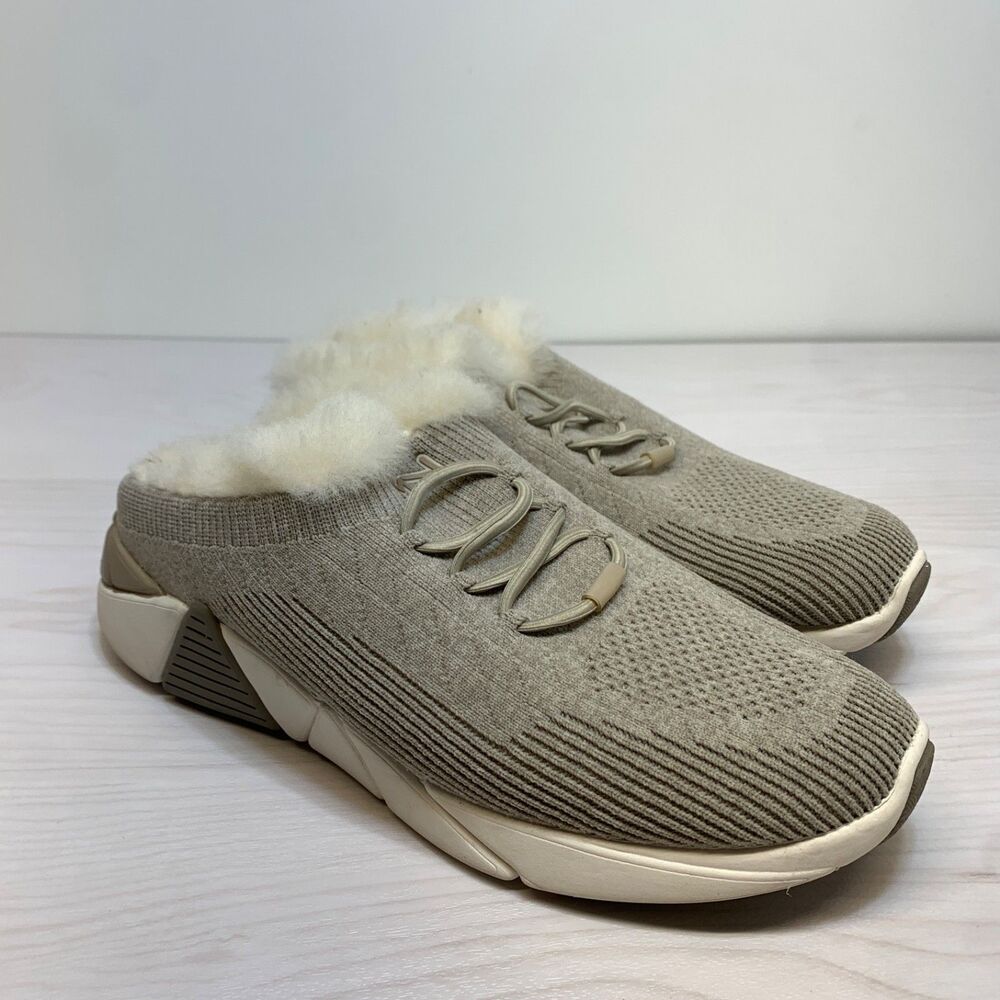 Mark Nason Los Angeles Women's Size 9.5‎ Taupe/Beige Faux Fur Lined Sneakers
